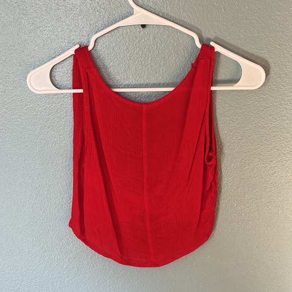 Zaful Twist-Front Crop Top - Picture 2 of 2